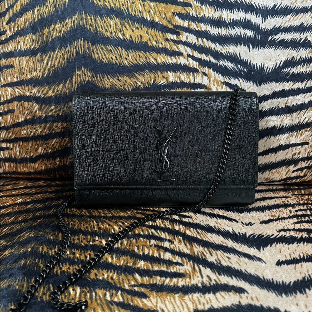 Yves Saint Laurent Small Kate in Grain De Poudre Monochrome